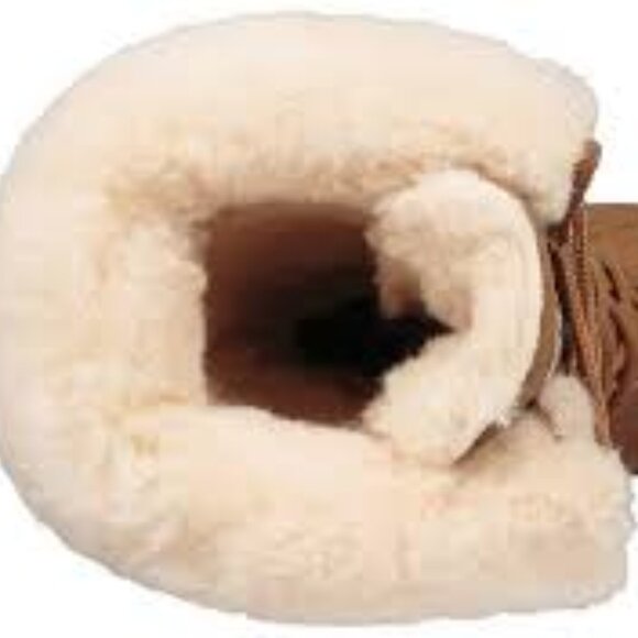 New UGG Australian Women's Chestnut Adirondack Boots - Picture 3 of 13